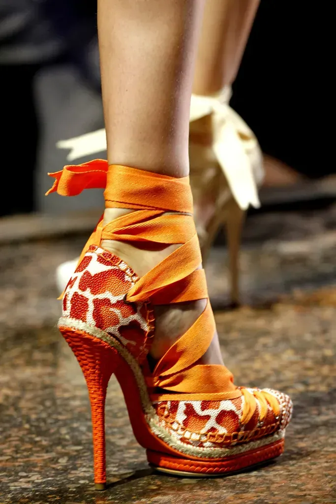 NottingW Fashionary fashion term — john galliano